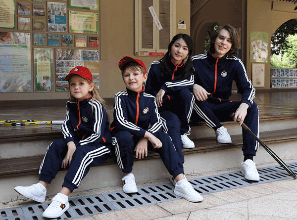 冬季運(yùn)動(dòng)長(zhǎng)袖中小學(xué)生班服設(shè)計(jì)定制套裝