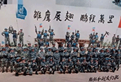 一位內(nèi)蒙古媽媽成為了史上最硬核的高考應援，校服廠家助力高考圓夢