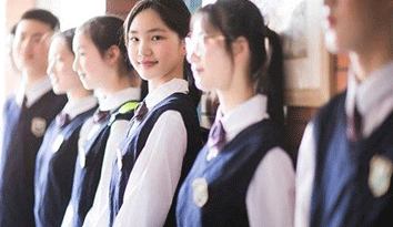 多家權(quán)威媒體聚焦各地美麗校服，共同推動(dòng)校服定制行業(yè)變革