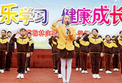 中國(guó)學(xué)校校服定做客戶更青睞哈馬校服