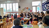 打造幼兒園園服定制綠色設(shè)計(jì)