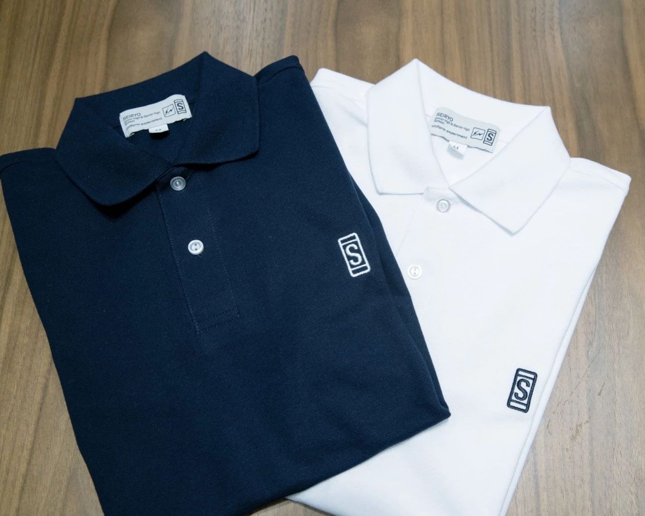 中學(xué)生校服生產(chǎn)商