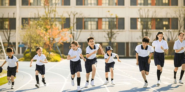 中小學(xué)生校服定制，校服生產(chǎn)廠家