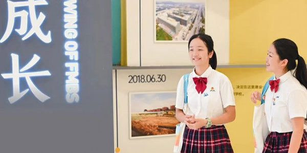 校服生產(chǎn)廠(chǎng)家，校服定制