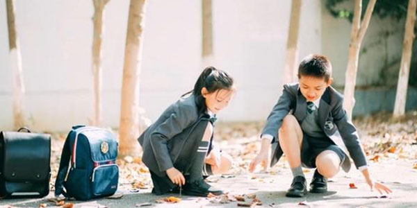中小學(xué)校服定制，校服設(shè)計