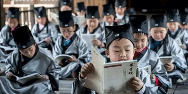 校服生產(chǎn)公司，校服定做