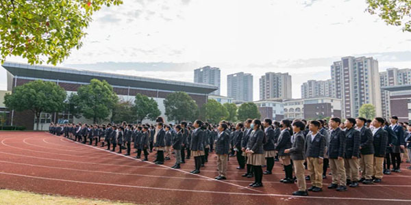 校服定制廠家，定制校服