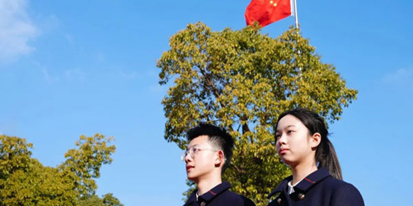 校服定制廠家，定制校服