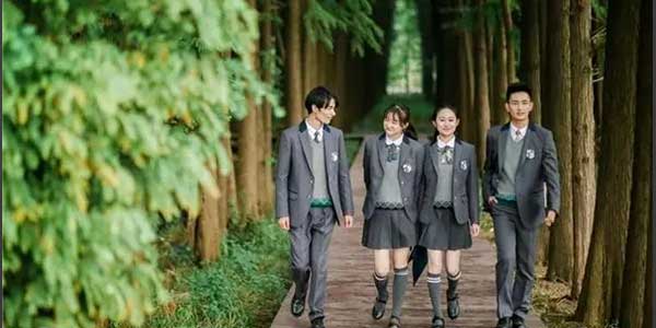 校服定制廠家，校服定制