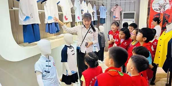 校服定制企業(yè)，定做校服