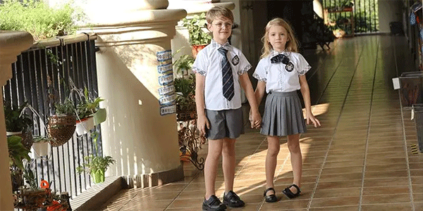 定制中小學生校服，定制校服