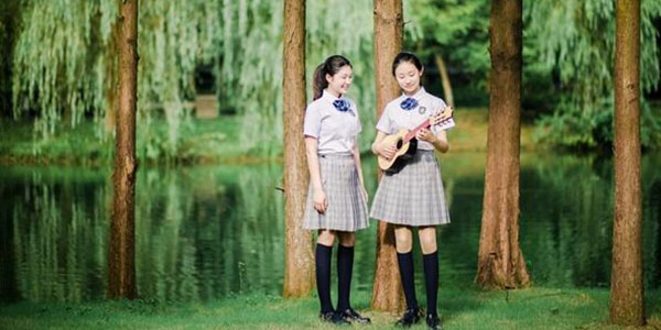 校服定制廠家，校服定制